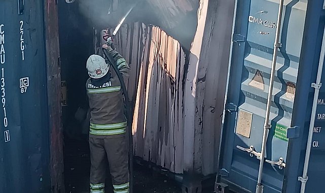 Dörtyol'da konteyner yangını