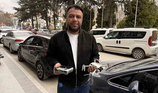 Dron'u deniyorum dedi, okeyde hile yaparken yakalandı