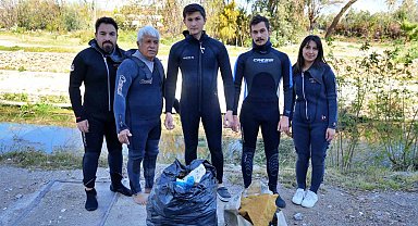Dünya Su Günü'nde bir damla umut için daldılar, torbalar dolusu çöp çıkardılar