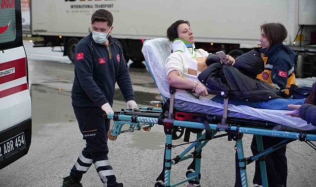 Edirne'de kontrolden çıkan otomobil takla attı: 2 yaralı