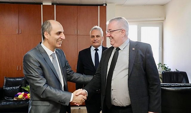 Edremit Belediye Başkanı Mehmet Ertaş'tan sağlık çalışanlarına tıp bayramı ziyareti