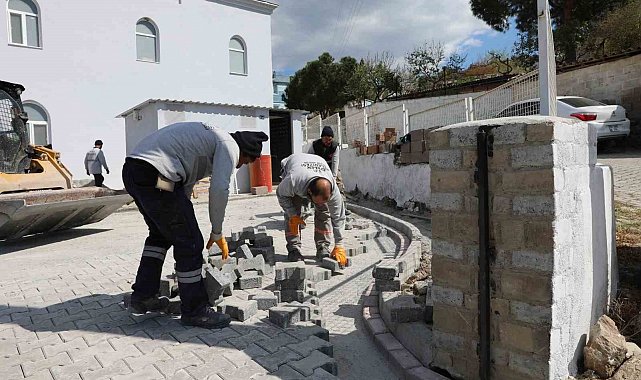 Efeler Belediyesi, Baltaköy Camii bahçesini yeniledi
