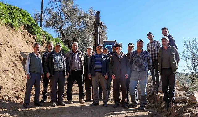 Efeler Belediyesi Gölcük Mahallesi sakinlerinin yol sorununu çözüme kavuşturdu