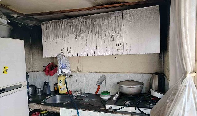 Erdek'te bir ev alevlere teslim oldu