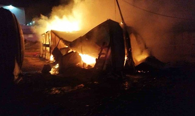 Ergene'de konteyner ev alev aldı