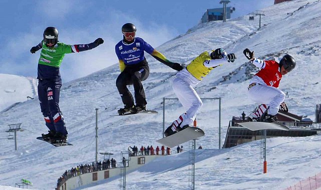 Erzurum'da dünya snowboard kupası heyecanı