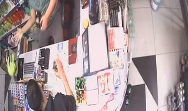 Esenyurt'ta markette plastik top kavgası: 15 yaşında çocuğa saldırdılar