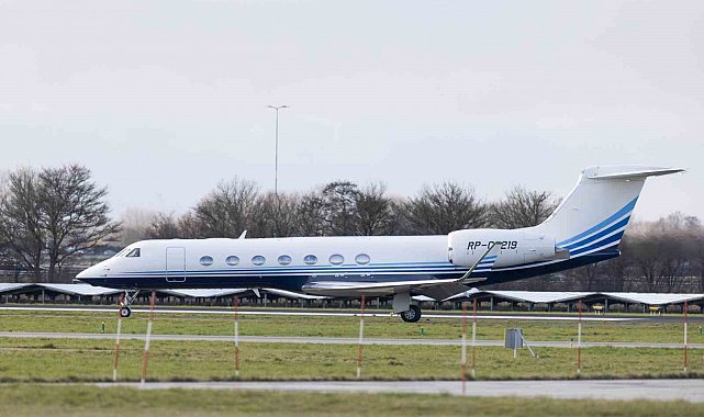 Eski Filipinler Devlet Başkanı Duterte, UCM tarafından yargılanmak üzere Lahey'e götürüldü