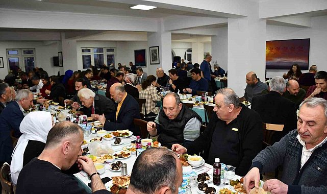 Eskişehir İl Milli Eğitim Müdürü Sinan Aydın'dan iftar buluşması