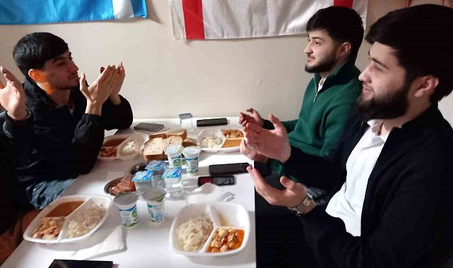 Eskişehir'de okuyan Türk Dünyası öğrencileri iftarda buluştu