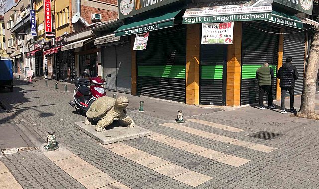 Eskişehir'de Ramazan Bayramı nedeniyle kent merkezin de durgunluk yaşandı