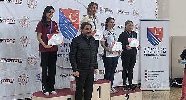Eskişehir'de Veteranlar V1 Erkekler Epe Türkiye Şampiyonası ödülleri dağıtıldı