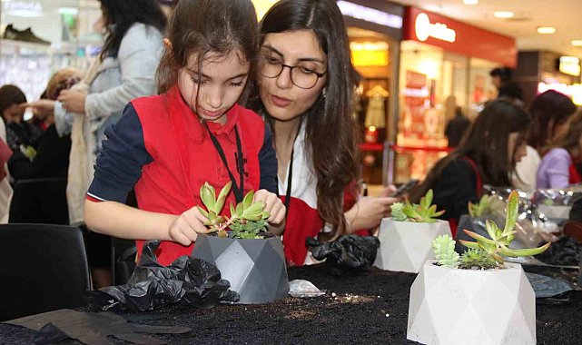 Espark Alışveriş Merkezi'nde "Sukulent Çiçek Etkinliği"