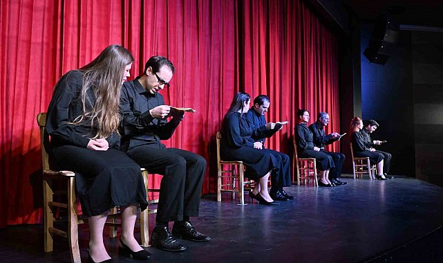 Evcilik oyunu ilk kez sahnelendi