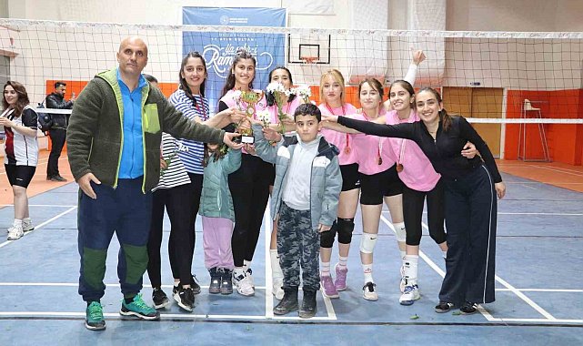 Evin Sultanları Voleybol Turnuvası sona erdi