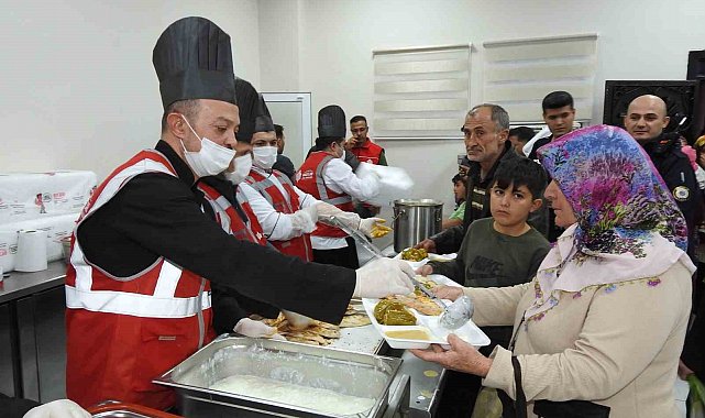 Gaziantep Vakıflar Bölge Müdürlüğünden günde 3 bin kişiye iftar