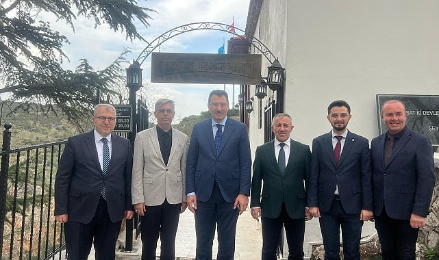 Genel Başkan Yardımcısı Yavuz, Şeyh Edebali Türbesi'ni ziyaret etti