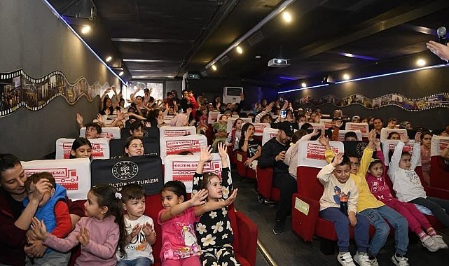 Gezen Sinema Tırı, Beypazarı'nda çocuklar tarafından ilgi gördü