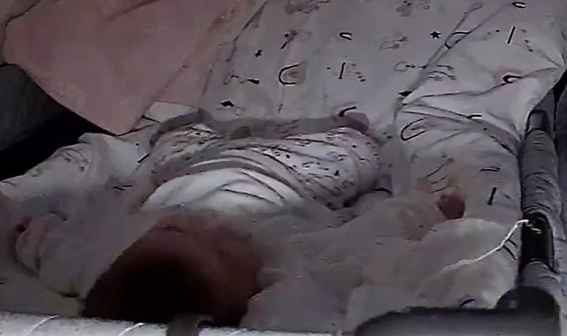 Hakkari'de Elsem bebek depreme böyle yakalandı