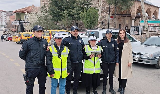 İlçenin güvenliği Down sendromlu öğrencilere emanet edildi