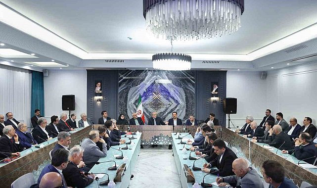 İran Cumhurbaşkanı Pezeşkiyan'dan Trump'a rest: "Seninle müzakere etmeyeceğim"