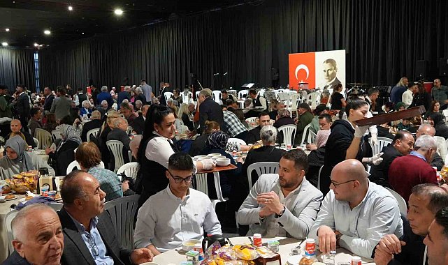 İş İnsanı Türkal: "Aydınlık geleceğe Anadolu'dan hep beraber yürüyelim istiyorum"