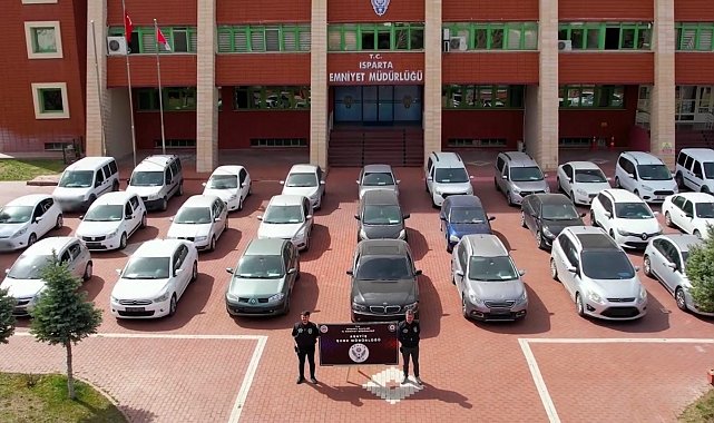 Isparta merkezli 'change' operasyonu: 14 milyonluk vurgun ortaya çıktı