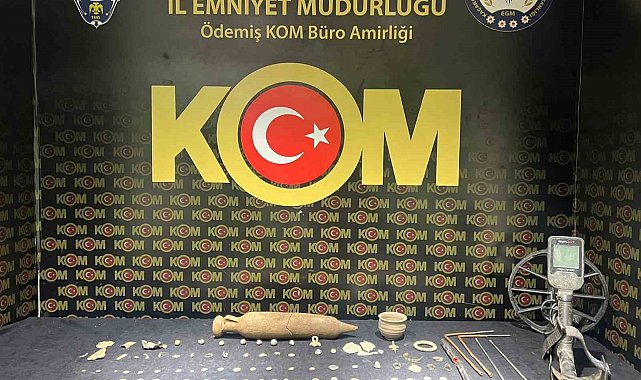 İzmir'de tarihi eser kaçakçılığı operasyonu: 3 gözaltı