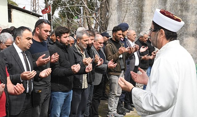 İzmir'in sevilen muhtarı hayatını kaybetti