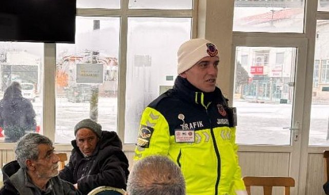 Jandarmadan vatandaşlara kahvehanelerde trafik eğitimi