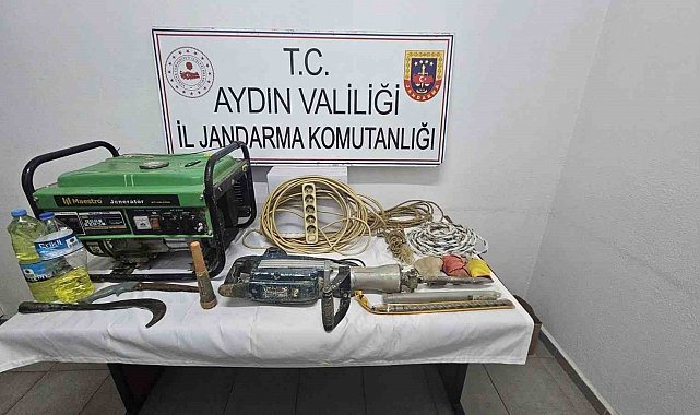 Kaçak kazı yaparken suçüstü yakalandılar