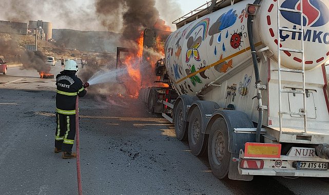 Kahramanmaraş'ta beton mikseri yandı