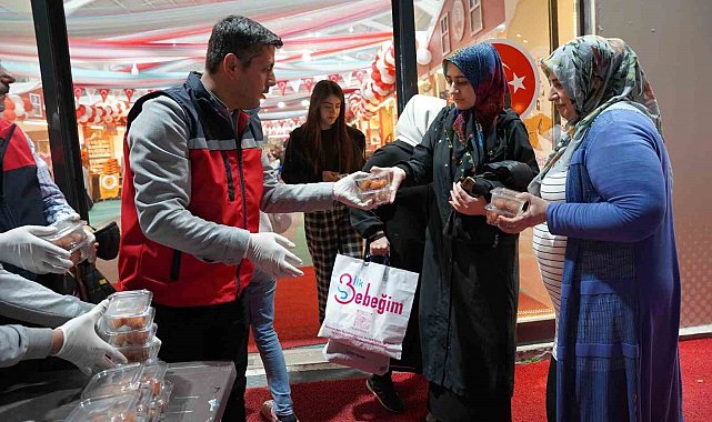 Kahta'da Kadir Gecesi'nde anlamlı ikram
