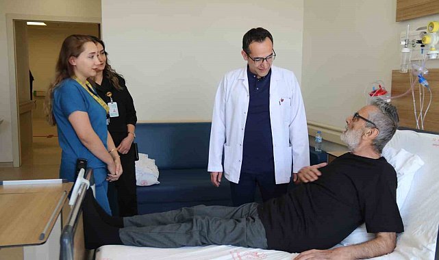 Kalbindeki delik kapatılan hasta, bu rahatsızlığı geçirip yaşayan 9 kişiden biri oldu