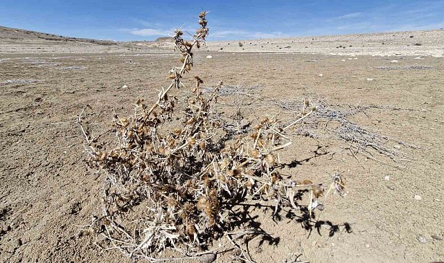 Karaman'da kış mevsiminde barajlar susuz kaldı
