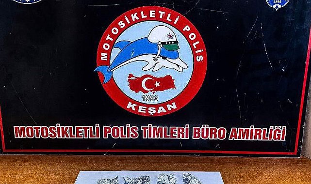 Keşan'da polisin durdurduğu araçta uyuşturucu ele geçirildi