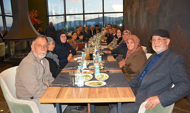 Korkuteli Kaymakamlığı, şehit aileleri ile Kıbrıs gazileri ve yakınlarını iftarda ağırladı