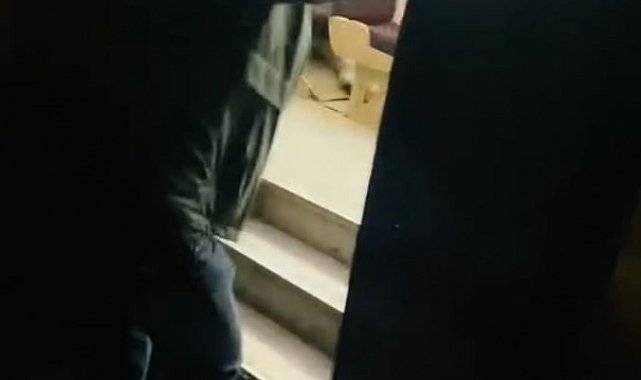 Küçükçekmece'de bir minibüse ateş açıldı, şoför yaralandı
