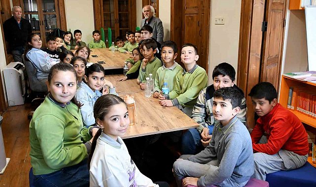 Kuşadası'nda çocuklar şiir yazmanın püf noktalarını öğrendi