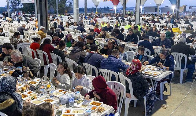 Manavgat Belediyesi, Kadir Gecesi'nde gönülleri buluşturdu