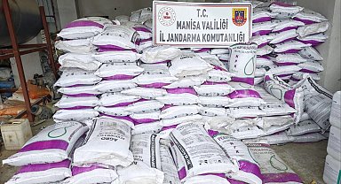 Manisa'da 29 ton sahte gübre ele geçirildi