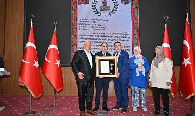 Manisa'da Devlet Övünç Madalyası ve Berat Tevcih Töreni düzenlendi