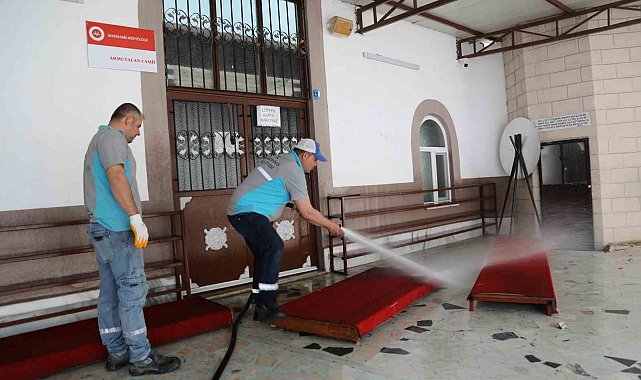 Marmaris'te camiler bayrama hazır