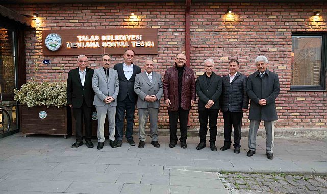 Mehmet Özhaseki Talas'ın İkram Sofrası'nda