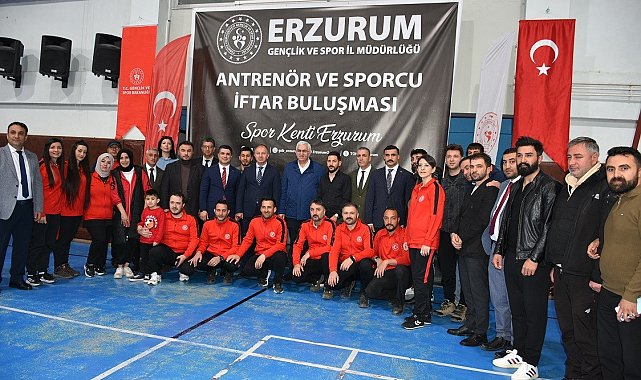 Milletvekili Öz, spor ailesi ile iftar yaptı