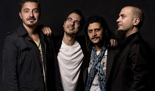 Mor ve Ötesi stadyum konseriyle 31 Mayıs'ta İzmir'de