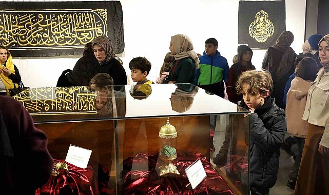 Mukaddes Emanetler Sakarya'da ziyarete açıldı