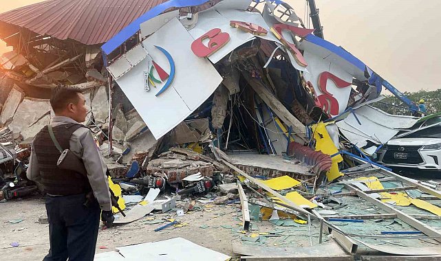 Myanmar'ı vuran depremde ölü sayısı bin 2'ye yükseldi