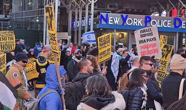 New York'ta binlerce Filistin destekçisi Times Meydanı'nda toplandı