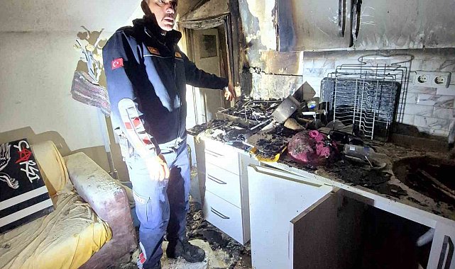 Ocakta unutulan yemek evi küle çevirdi